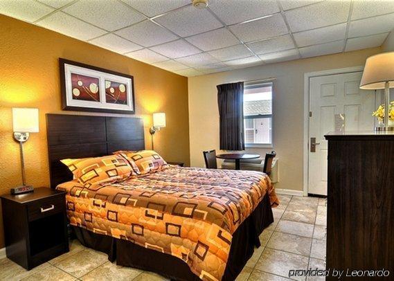 Rodeway Inn & Suites Nags Head Habitación foto